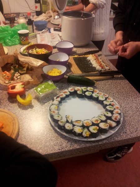 Datei:Treffen 20131217 Sushi3.jpg
